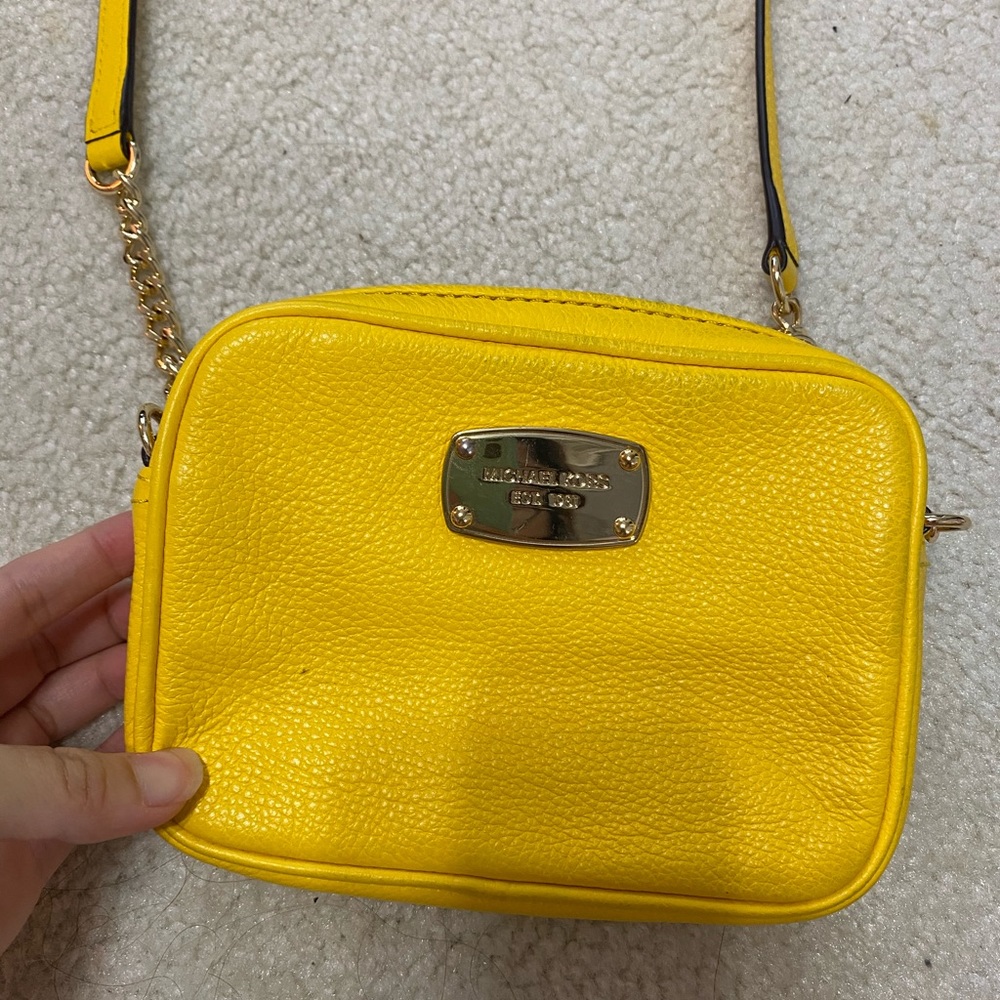 michael kors crossbody